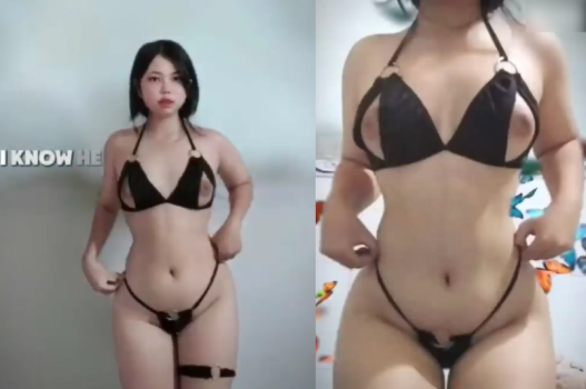 Nàng trong bộ đồ cuốn hút làm tăng sự mê hoặc